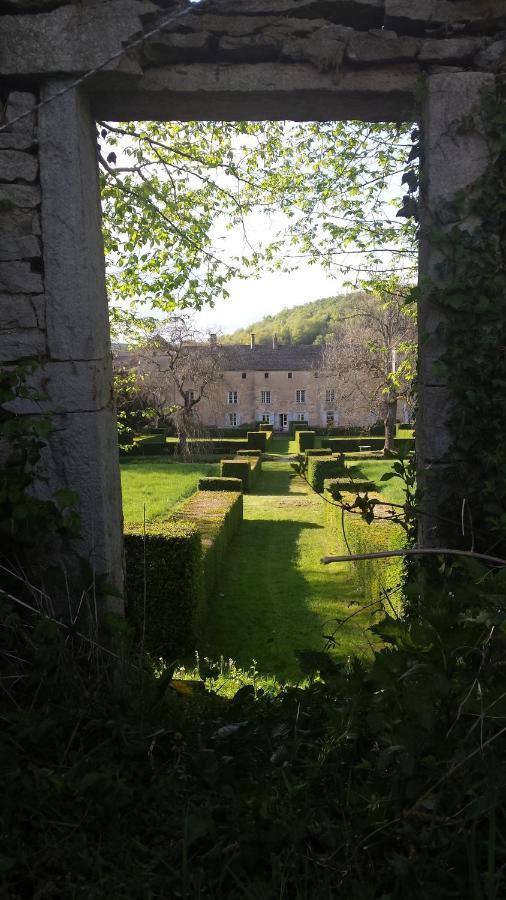 Chateau D'Ozenay Exterior photo